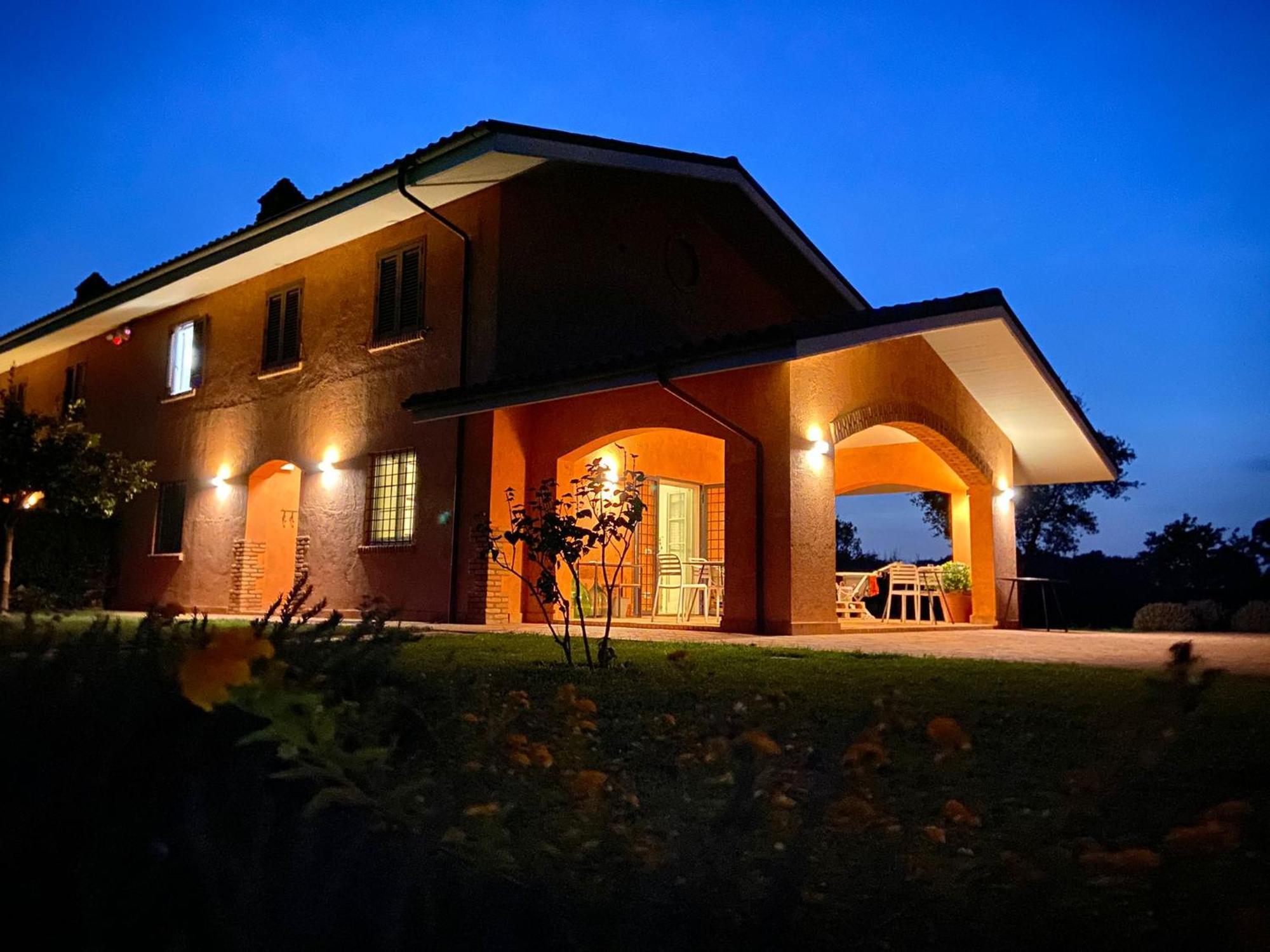Casale Appia Bed & Breakfast Latina Exterior photo